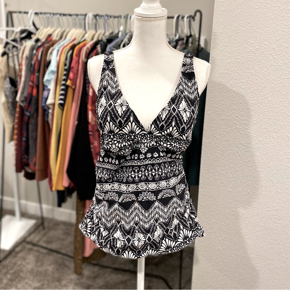 St John’s Bay Black and White Tribal Pattern Tankini Top - Picture 1 of 6
